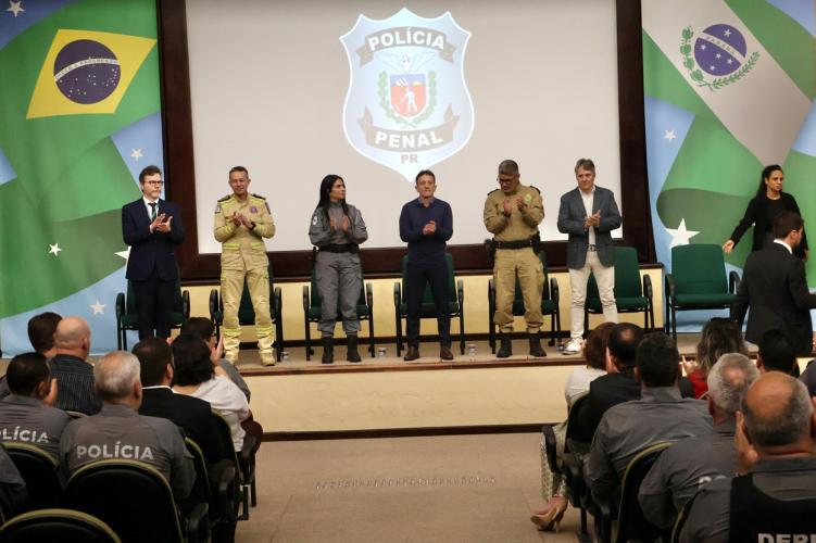 Sistema Penitenciário do Paraná celebra 117 anos com solenidade marcada por homenagens, palestras e reconhecimento institucional