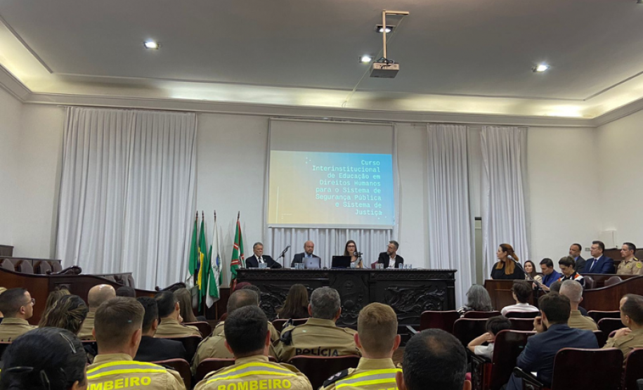 Banca e público da abertura