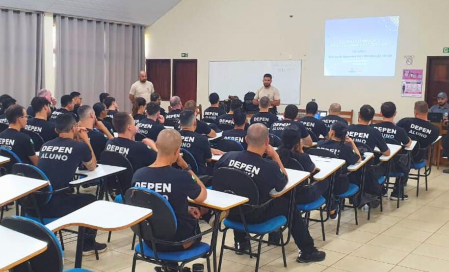 5ª Semana do I Curso de Formação da Polícia Penal do Paraná (CF/PPPR) em Curitiba e Londrina